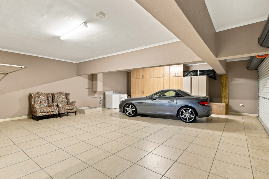 6 Bedroom Property for Sale in Boskloof Eco Estate Western Cape